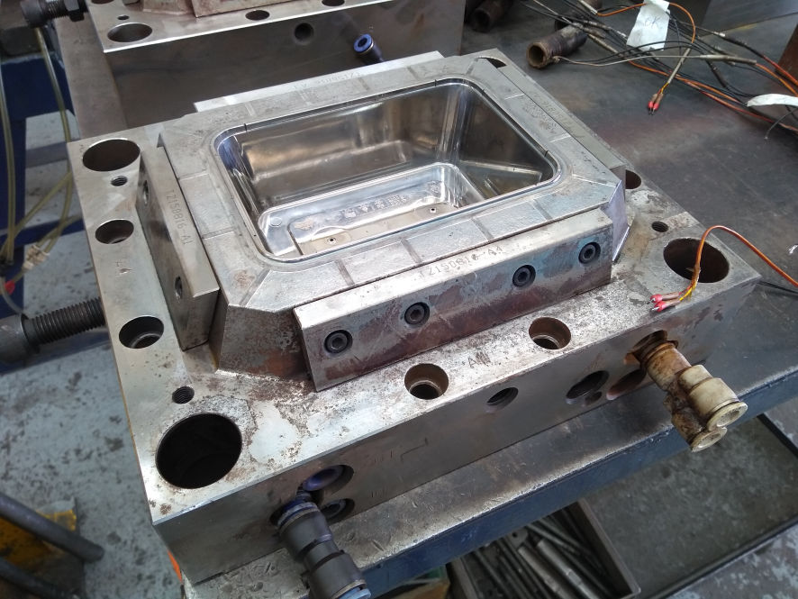 Four Star Engineering | Plastic Injection Mold Servicing